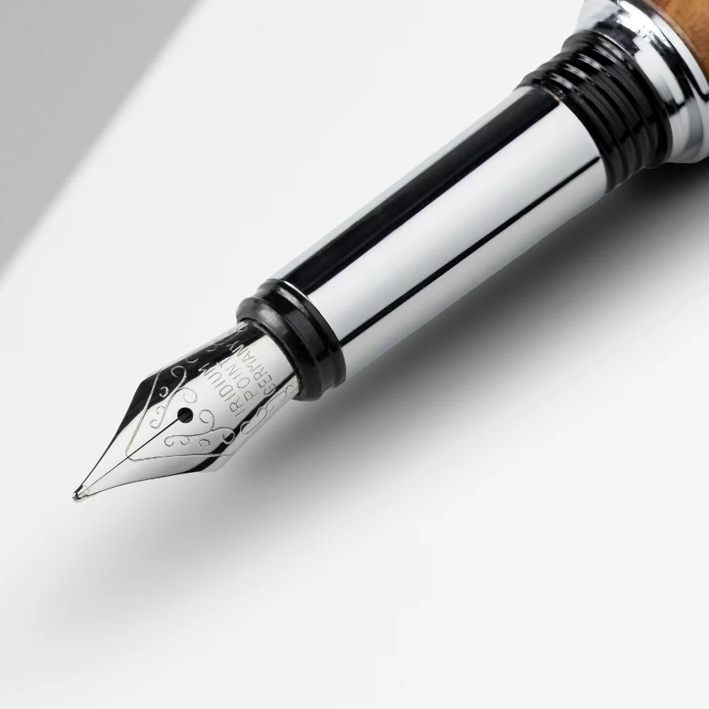 Stylo plume artisanal en bois