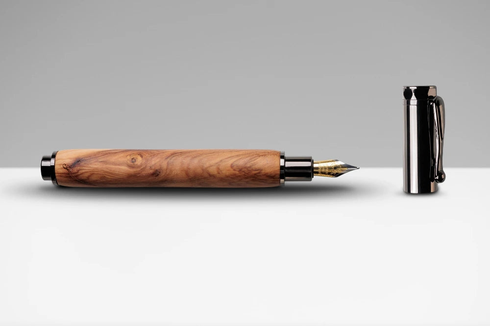 Stylo plume artisanal en olivier