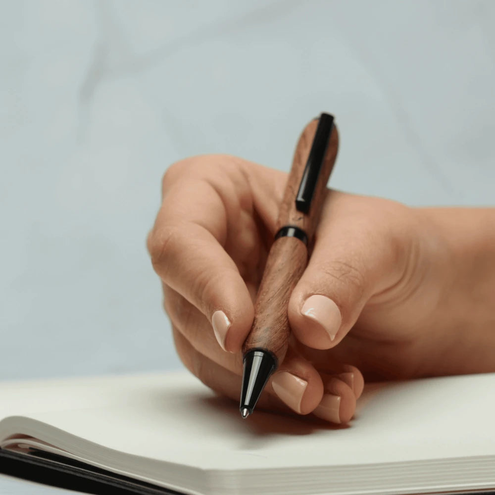 Stylo bille artisanal en bois