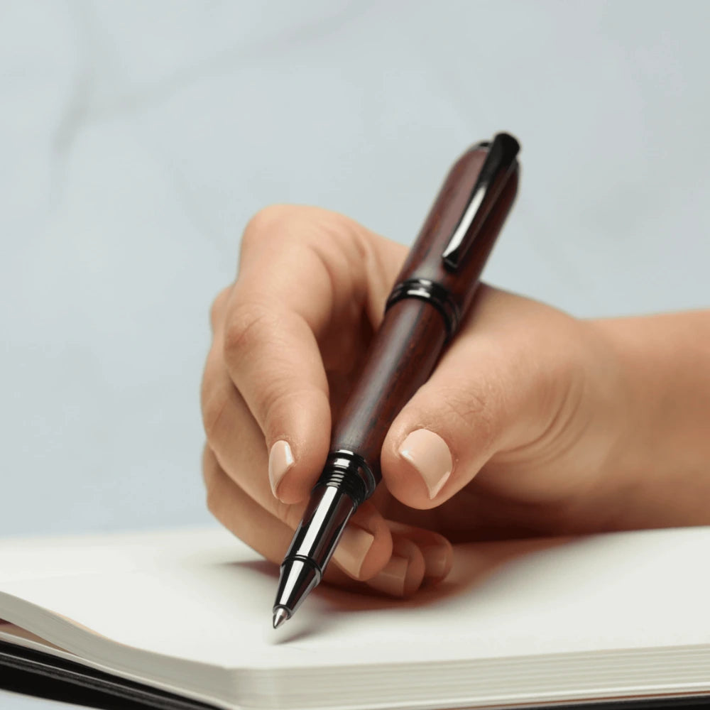 Stylo roller artisanal en bois